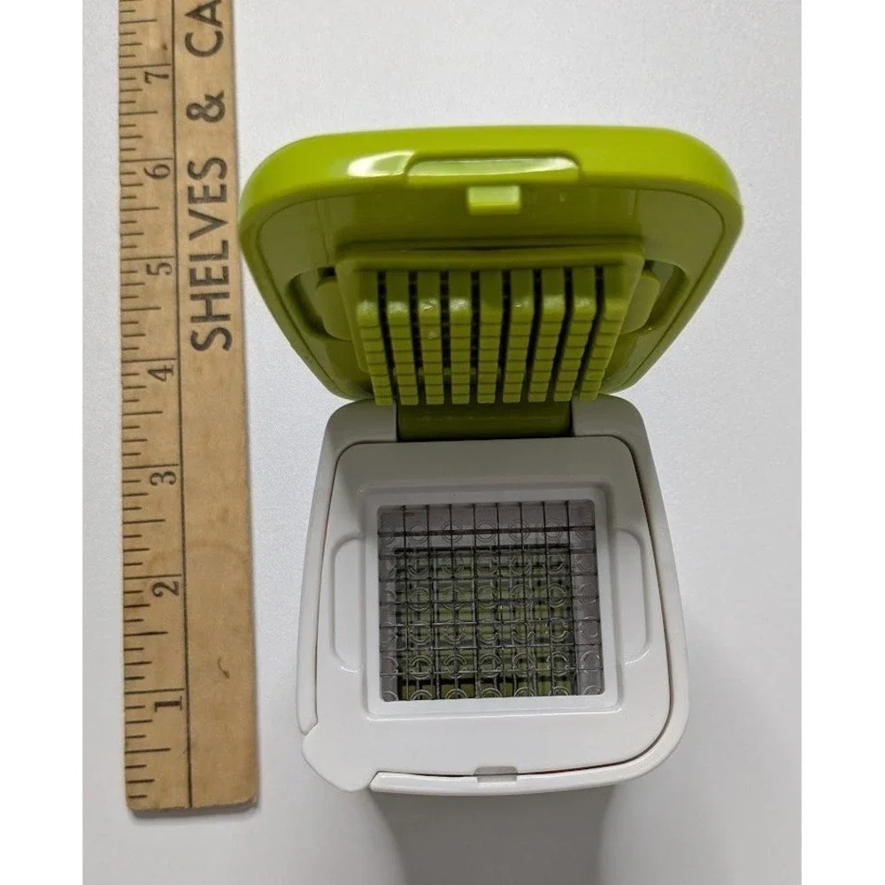 RSVP Garlic Chopper Green Small Manual Rolling Mincer